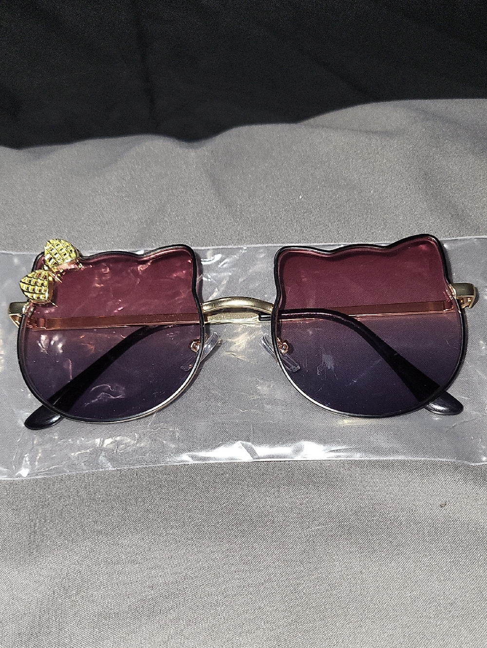 Gold Frame Pink Gradient Cat-Ear Sunglasses with Bow Accent